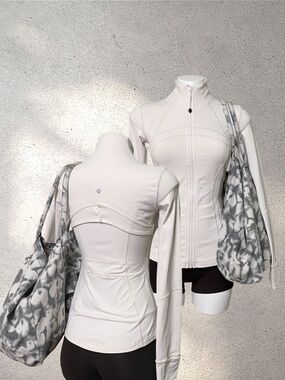 Lululemon Define Jacket Luon in Bone